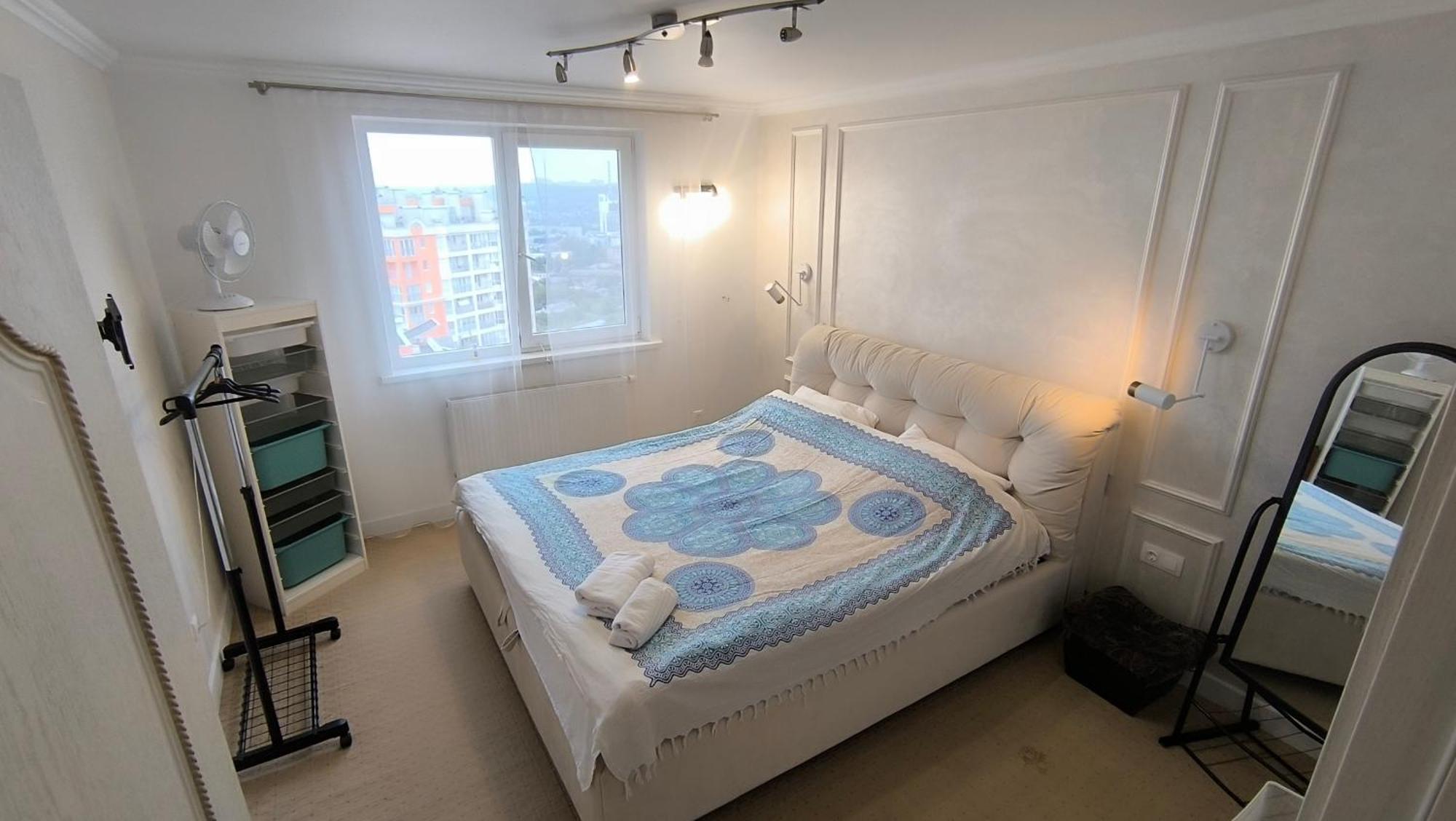 Комната С Двухместной Кроватью В Квартире С Общим Душем И Кухней, Double Room In A Guest Apartment, Camera La Cheie In Apartament Cu Dus Si Bucatarie Comuna キシナウ エクステリア 写真