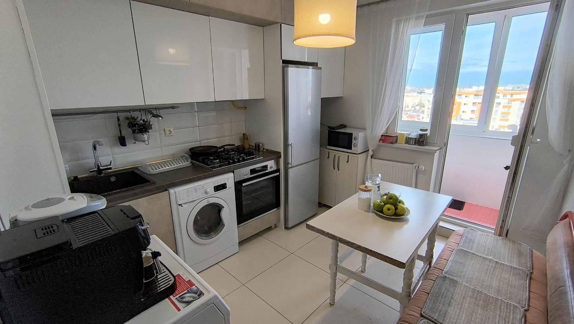 Комната С Двухместной Кроватью В Квартире С Общим Душем И Кухней, Double Room In A Guest Apartment, Camera La Cheie In Apartament Cu Dus Si Bucatarie Comuna キシナウ エクステリア 写真